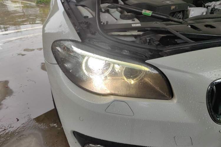 Used BMW 5 Series 2014 520Li Elegant Model Right Front Headlight