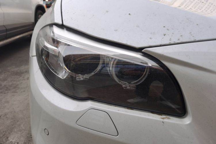 Used BMW 5 Series 2014 525Li Luxury Design Package Right Front Headlight