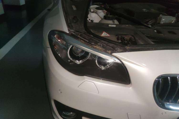 Used BMW 5 Series 2014 520i Touring Edition Right Front Headlight