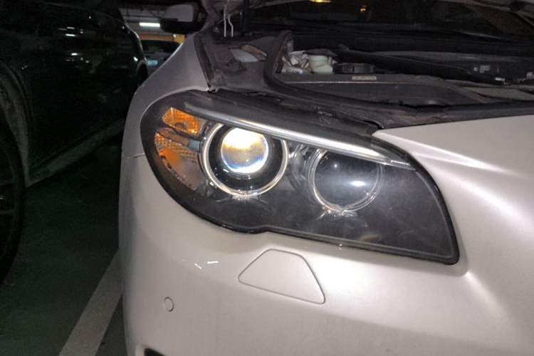 Used BMW 5 Series 2014 520Li Elegant Model Right Front Headlight
