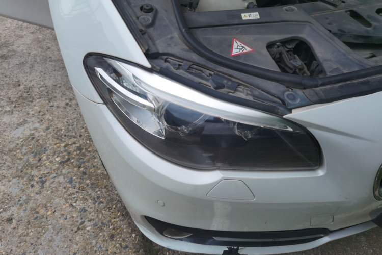 Used BMW 5 Series 2014 525Li Leading Model Right Front Headlight