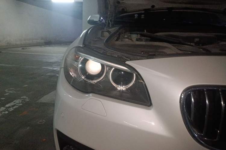 Used BMW 5 Series 2014 520Li Elegant Model Right Front Headlight
