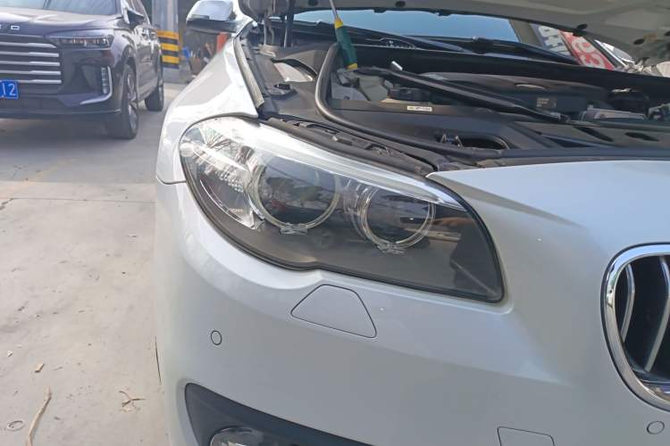 Used BMW 5 Series 2014 528Li Leading Model Right Front Headlight