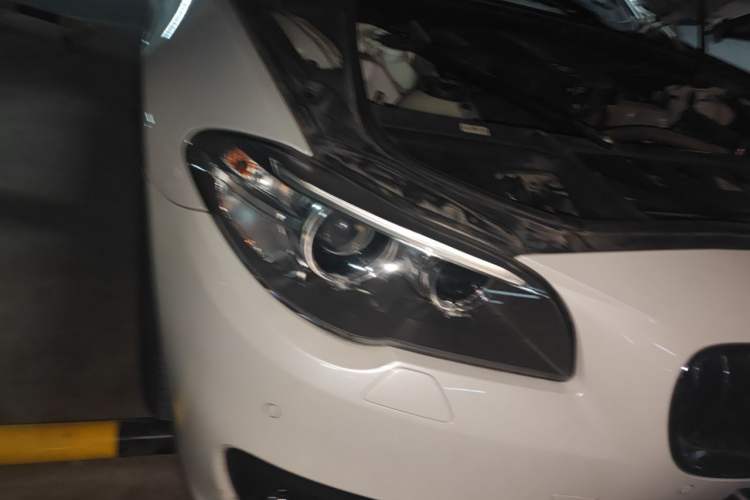 Used BMW 5 Series 2014 520Li Elegant Model Right Front Headlight