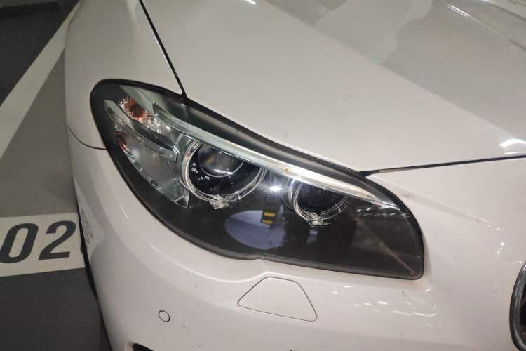 Used BMW 5 Series 2014 520Li Elegant Model Right Front Headlight