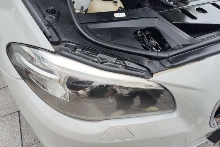 Used BMW 5 Series 2014 525Li Leading Model Right Front Headlight