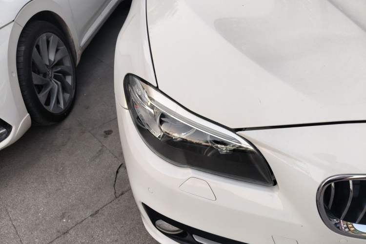 Used BMW 5 Series 2014 520Li Elegant Model Right Front Headlight