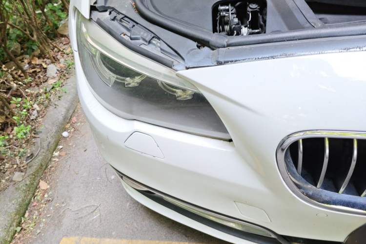 Used BMW 5 Series 2014 525Li Luxury Design Package Right Front Headlight
