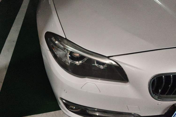 Used BMW 5 Series 2014 525Li Leading Model Right Front Headlight