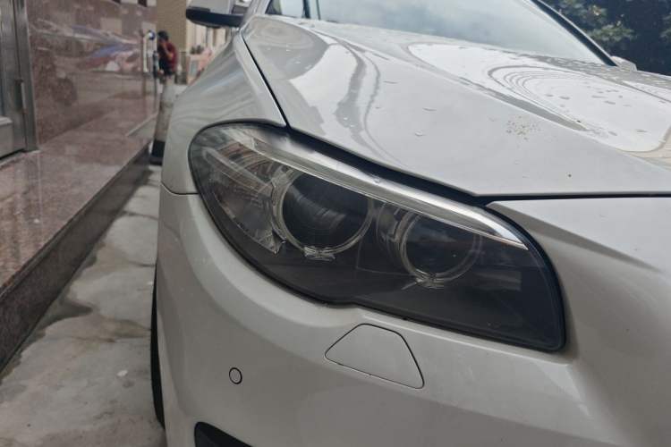 Used BMW 5 Series 2014 520Li Elegant Model Right Front Headlight