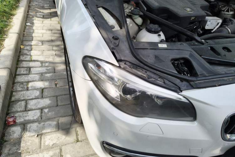 Used BMW 5 Series 2014 525Li Leading Model Right Front Headlight