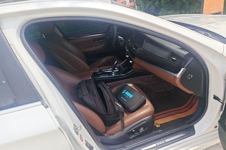 Used BMW 5 Series 2014 520i Elegant Edition Right Front Seat