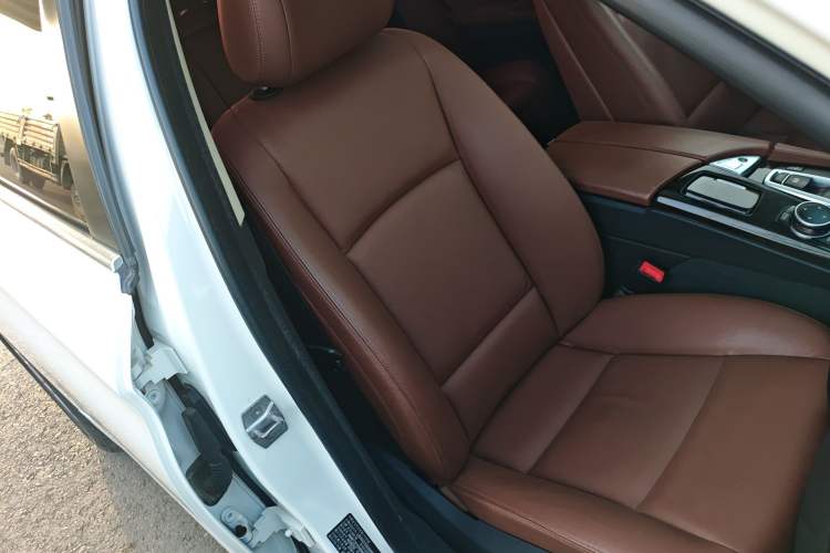 Used BMW 5 Series 2014 525Li Leading Model Right Front Seat