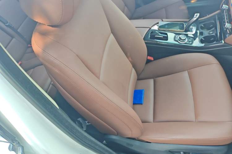 Used BMW 5 Series 2014 520Li Elegant Model Right Front Seat