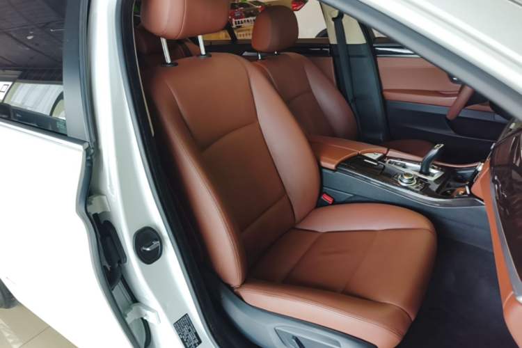 Used BMW 5 Series 2014 525Li Leading Model Right Front Seat