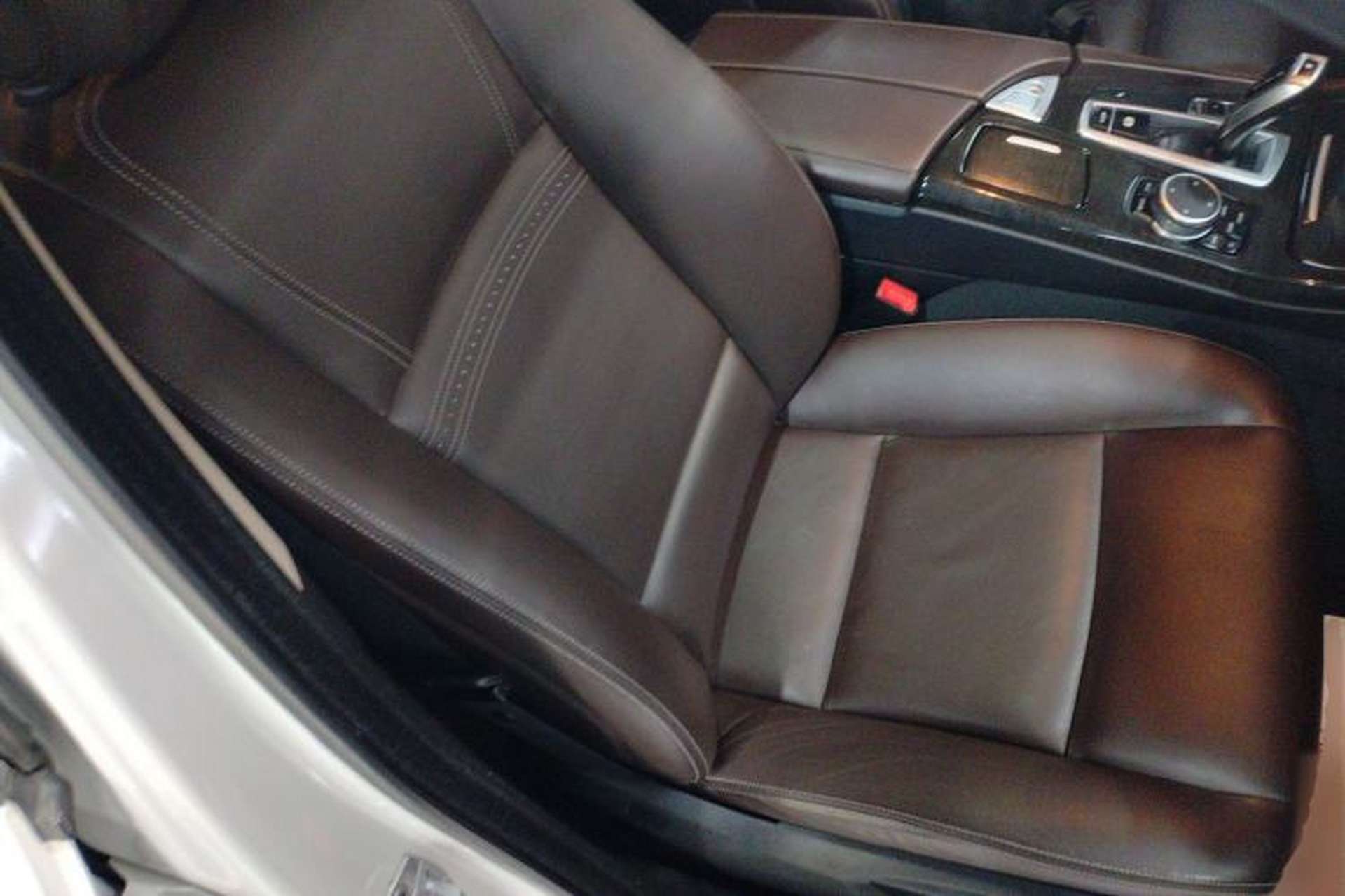 Used BMW 5 Series 2014 525Li Luxury Design Package Right Front Seat
