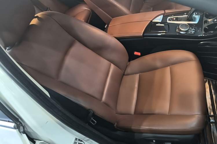 Used BMW 5 Series 2014 520Li Elegant Model Right Front Seat