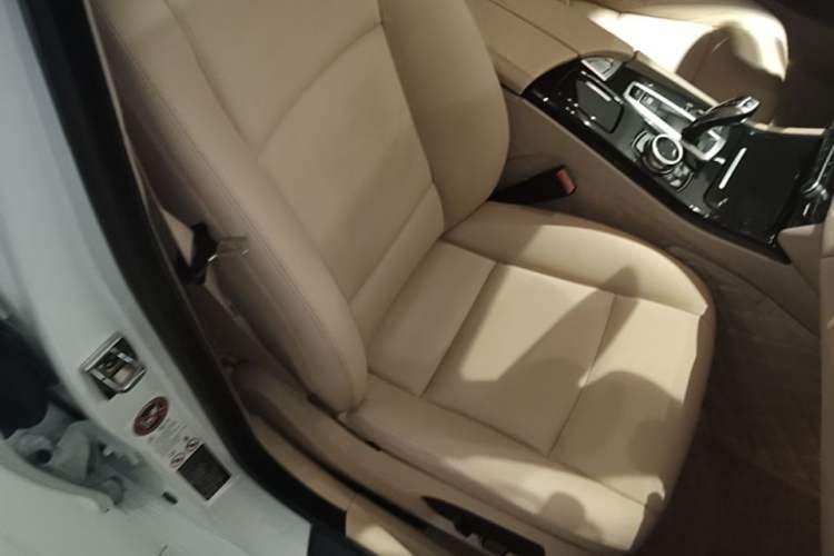 Used BMW 5 Series 2014 520Li Elegant Model Right Front Seat