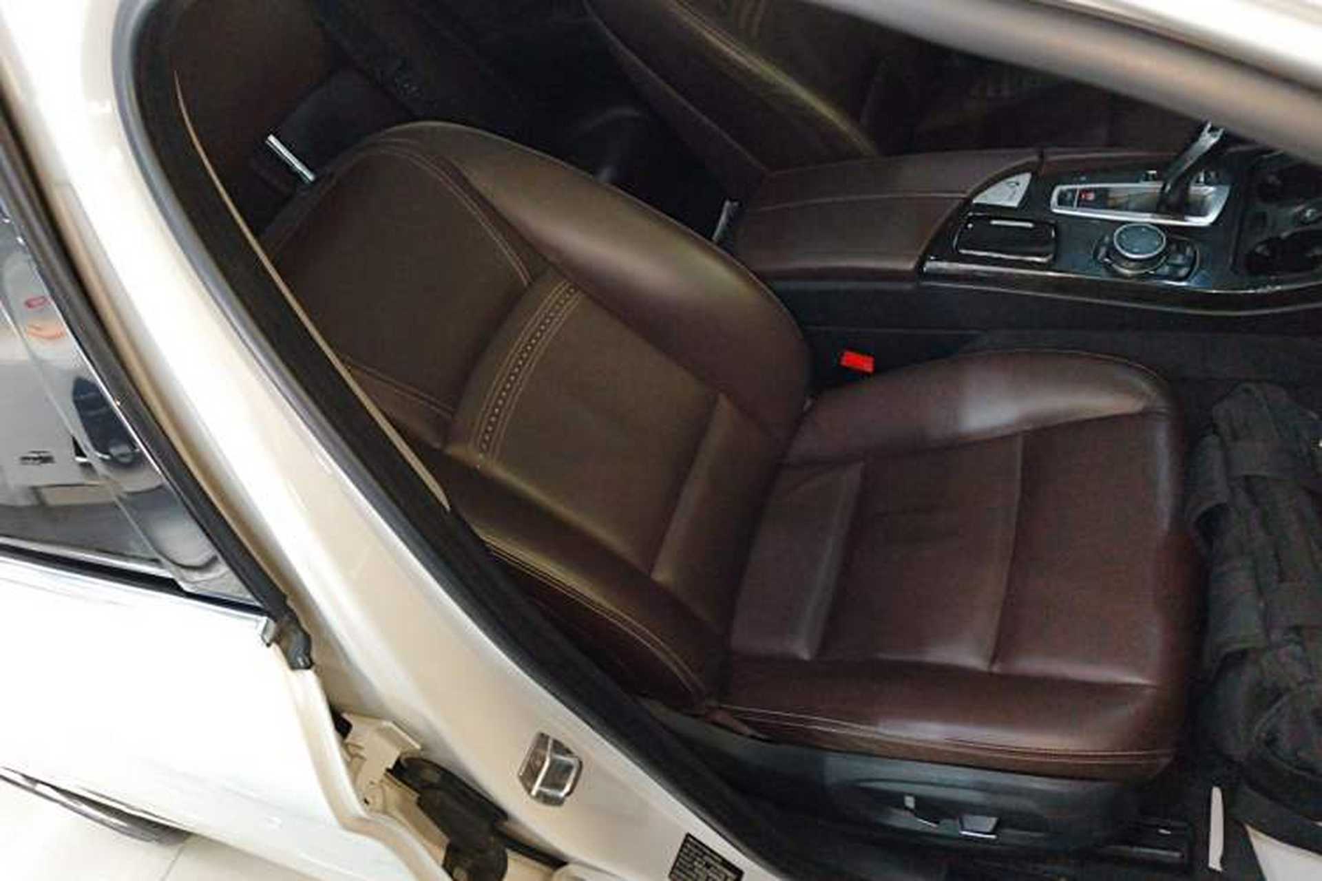 Used BMW 5 Series 2014 525Li Luxury Design Package Right Front Seat