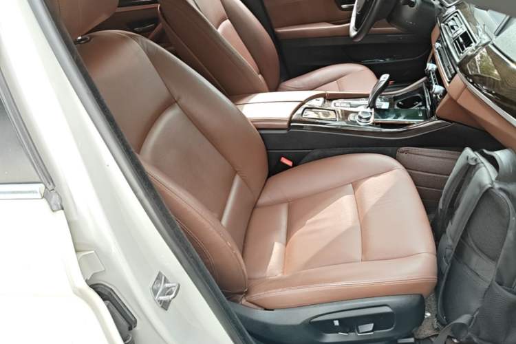 Used BMW 5 Series 2014 525Li Leading Model Right Front Seat