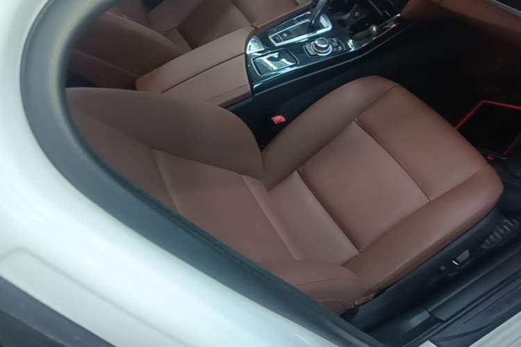 Used BMW 5 Series 2014 520Li Elegant Model Right Front Seat