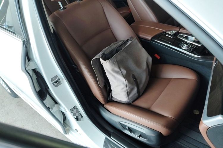 Used BMW 5 Series 2014 525Li Leading Model Right Front Seat