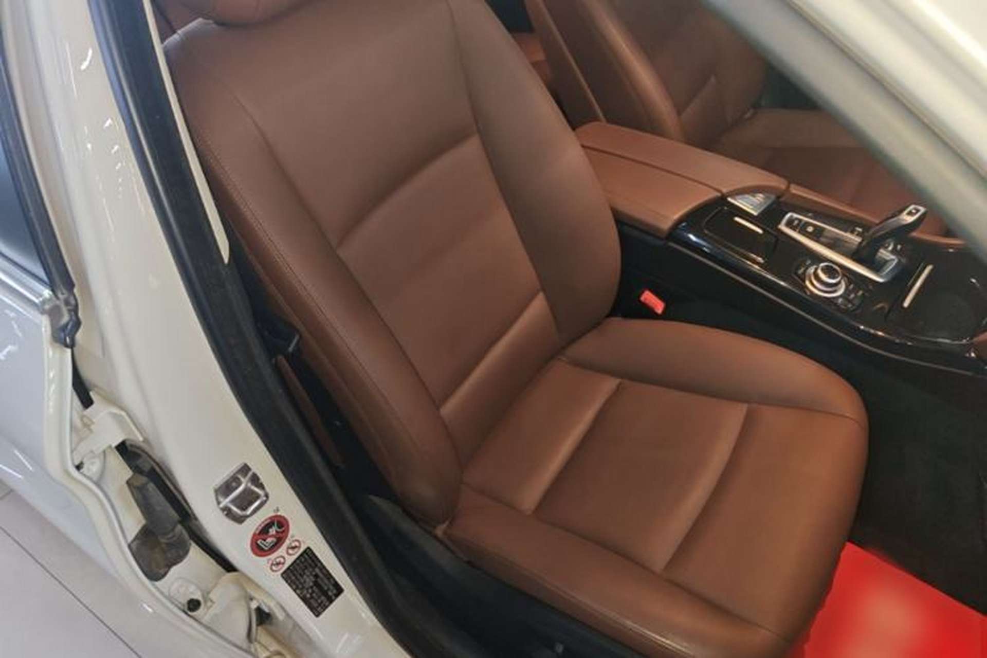 Used BMW 5 Series 2014 520i Elegant Edition Right Front Seat