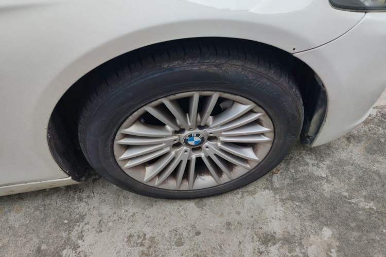 Used BMW 5 Series 2014 525Li Leading Model Right Front Wheel Hub