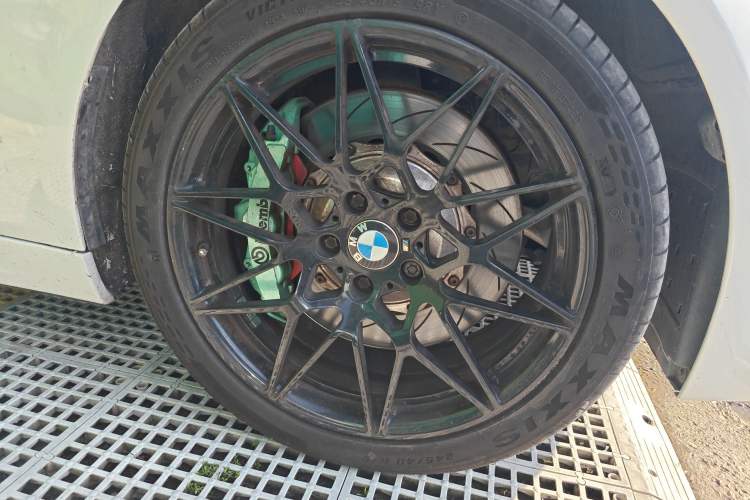 Used BMW 5 Series 2014 520i Touring Edition Right Front Wheel Hub