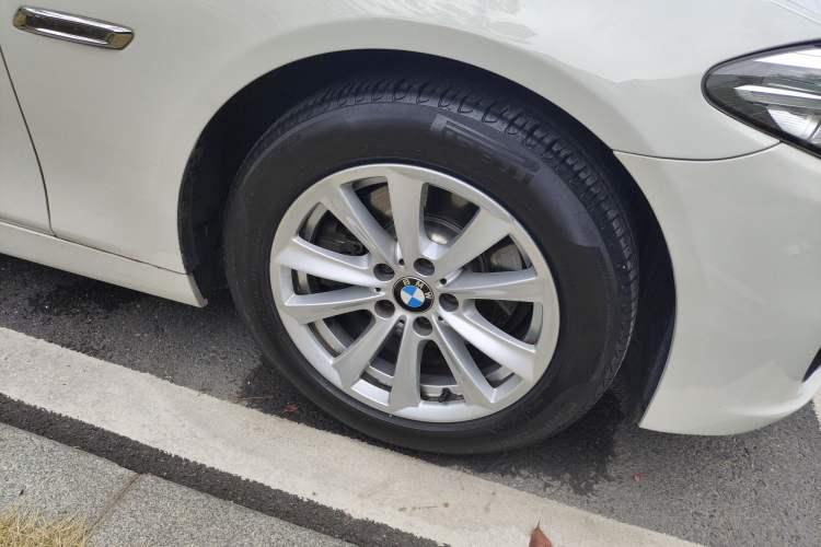 Used BMW 5 Series 2014 520i Touring Edition Right Front Wheel Hub