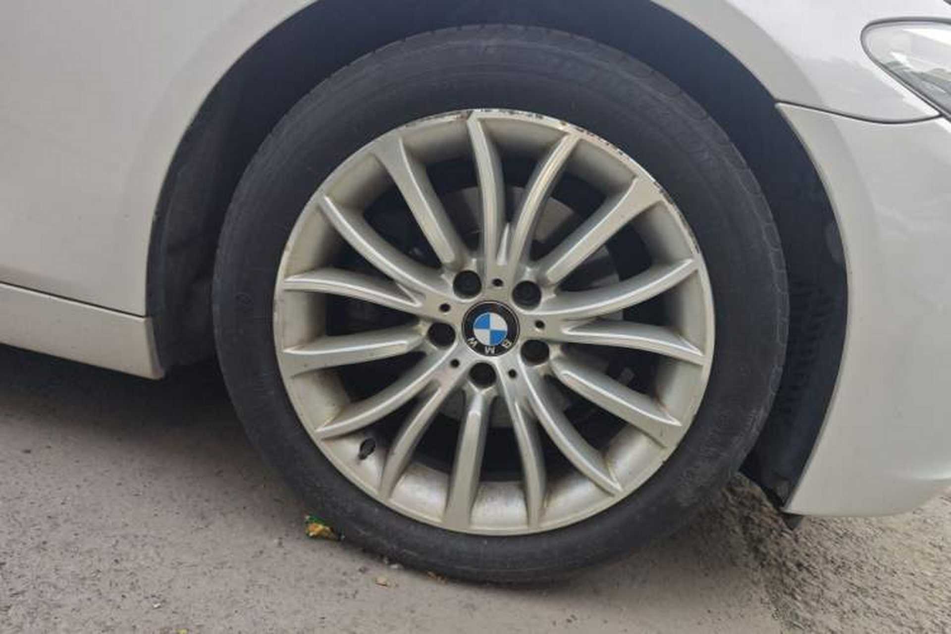 Used BMW 5 Series 2014 525Li Luxury Design Package Right Front Wheel Hub