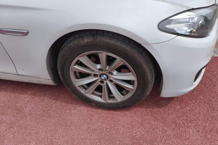 Used BMW 5 Series 2014 520i Elegant Edition Right Front Wheel Hub