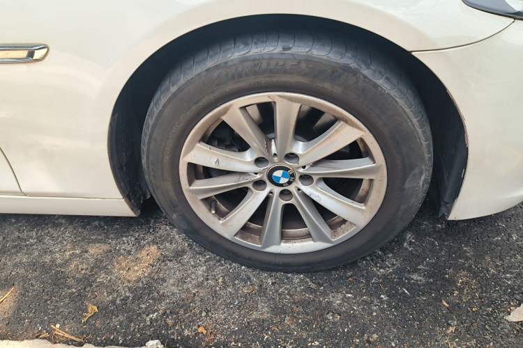 Used BMW 5 Series 2014 520i Elegant Edition Right Front Wheel Hub