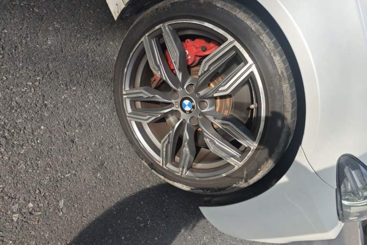 Used BMW 5 Series 2014 525Li Leading Model Right Front Wheel Hub