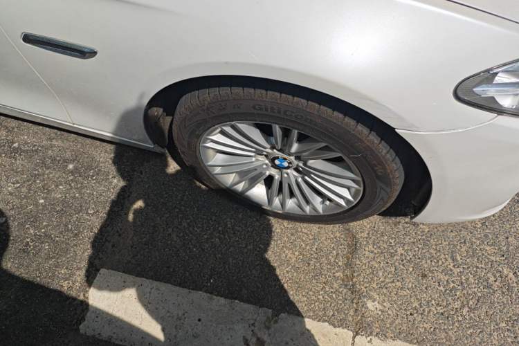 Used BMW 5 Series 2014 525Li Leading Model Right Front Wheel Hub