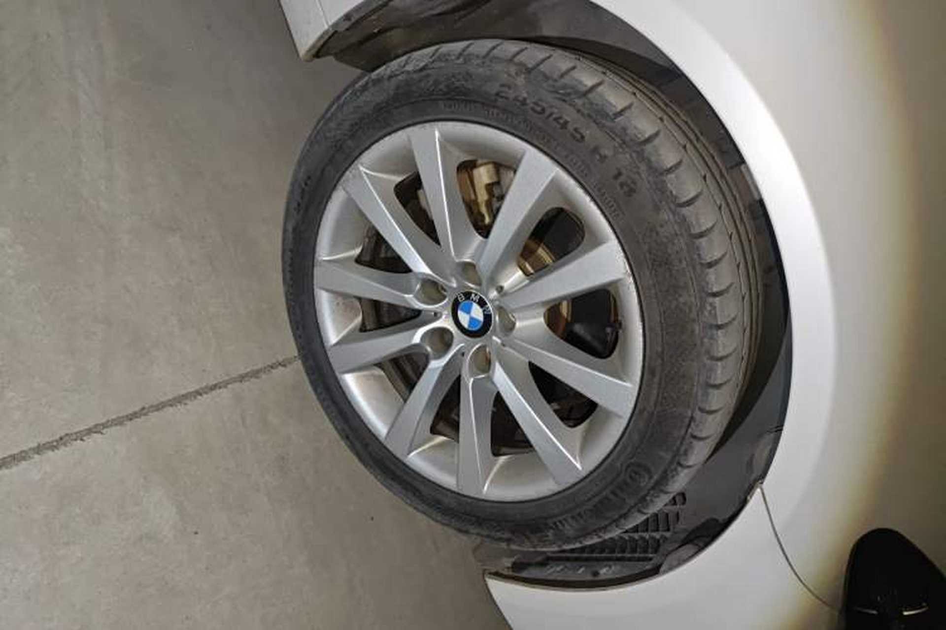 Used BMW 5 Series 2014 528Li Leading Model Right Front Wheel Hub