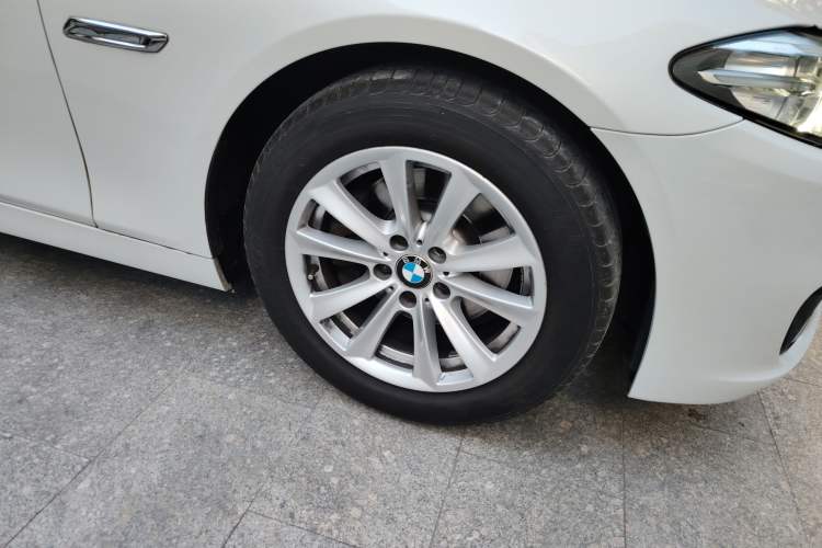 Used BMW 5 Series 2014 520i Touring Edition Right Front Wheel Hub