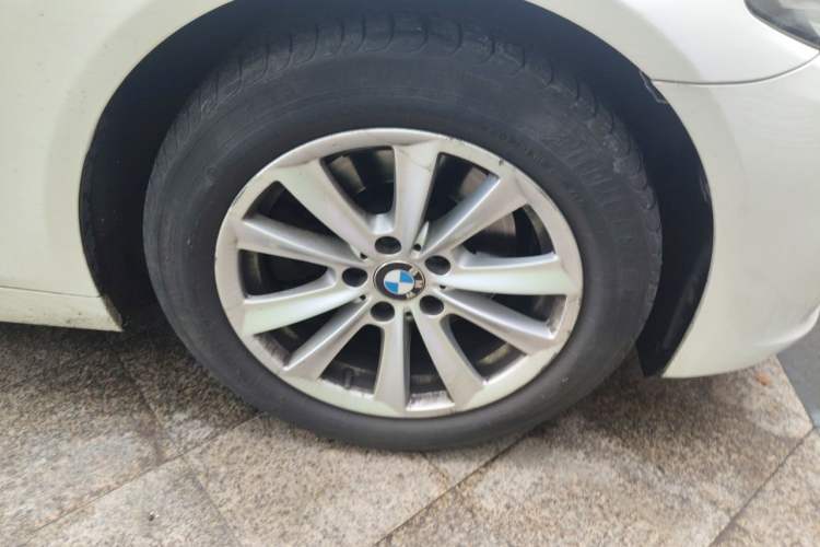 Used BMW 5 Series 2014 520i Elegant Edition Right Front Wheel Hub