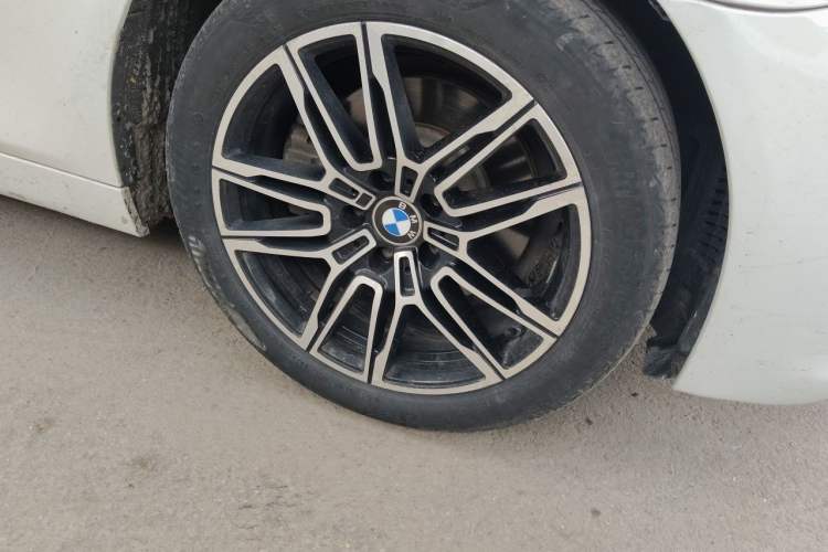 Used BMW 5 Series 2014 530Li Leading Model Right Front Wheel Hub