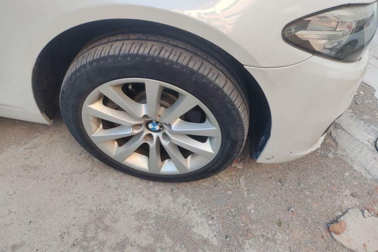 Used BMW 5 Series 2014 528Li Leading Model Right Front Wheel Hub