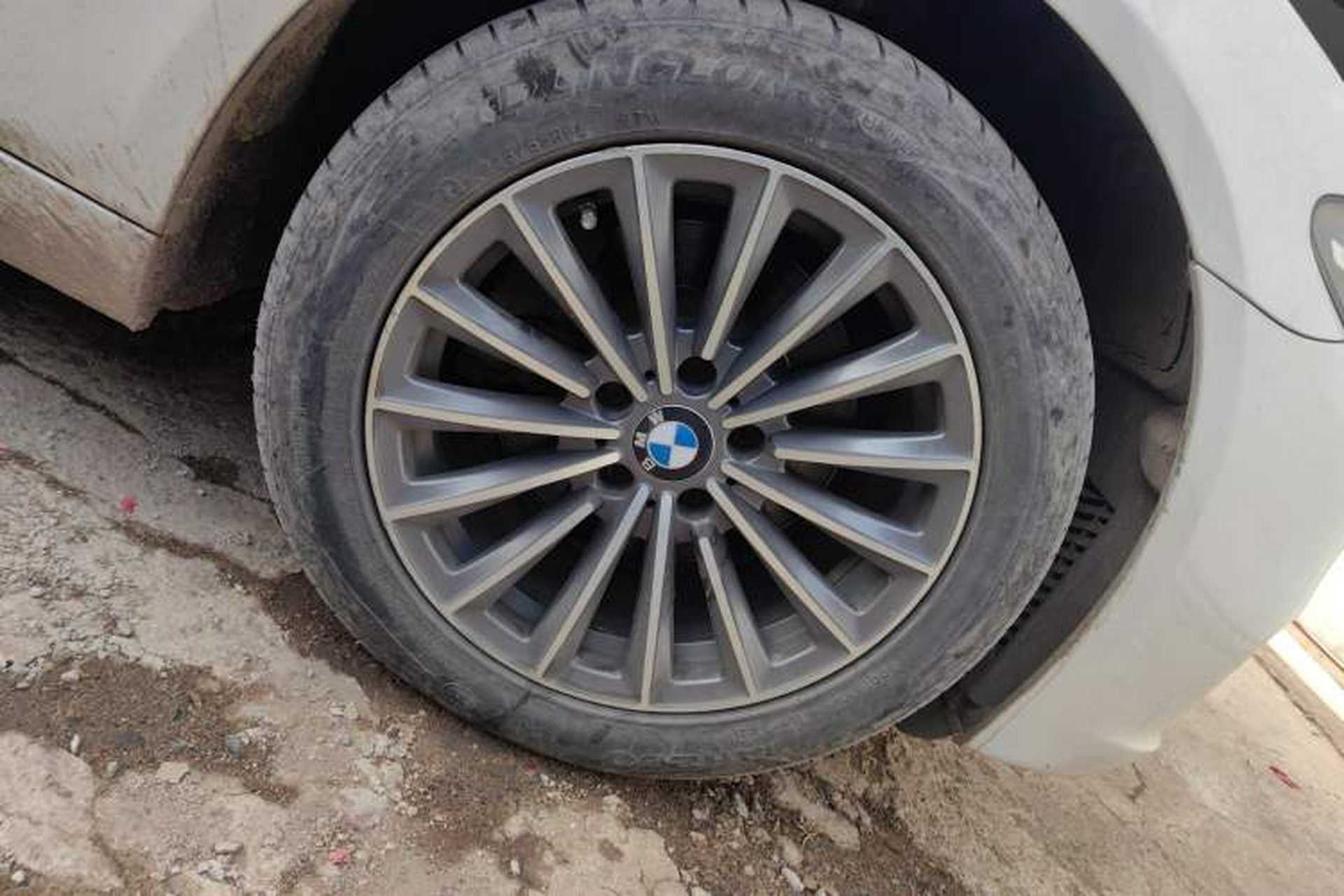 Used BMW 5 Series 2014 520Li Elegant Model Right Front Wheel Hub