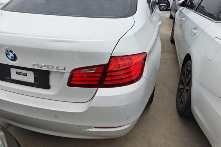 Used BMW 5 Series 2014 520Li Elegant Model Right Rear Taillight