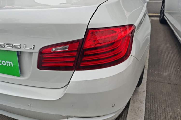 Used BMW 5 Series 2014 525Li Leading Model Right Rear Taillight