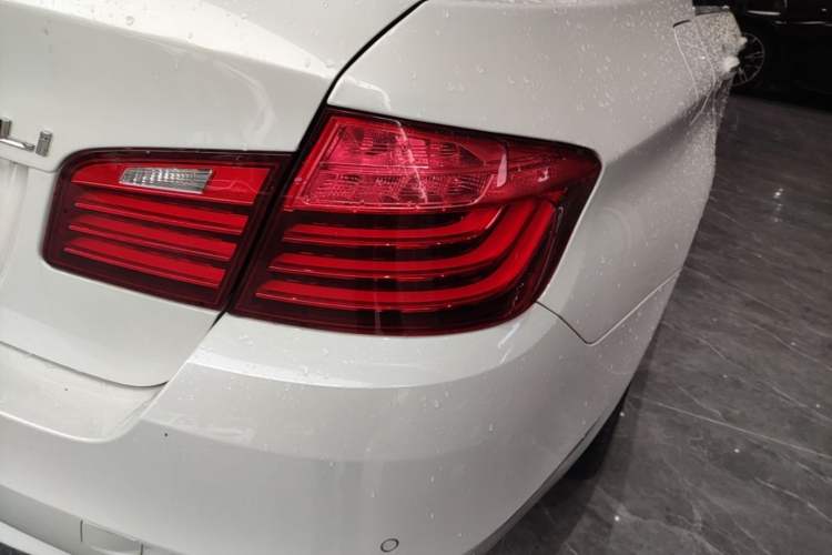 Used BMW 5 Series 2014 535Li Leading Model Right Rear Taillight