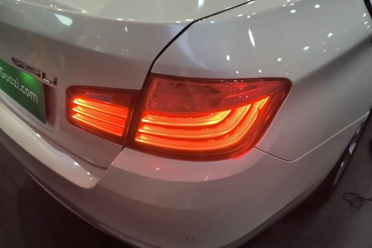Used BMW 5 Series 2014 520Li Elegant Model Right Rear Taillight
