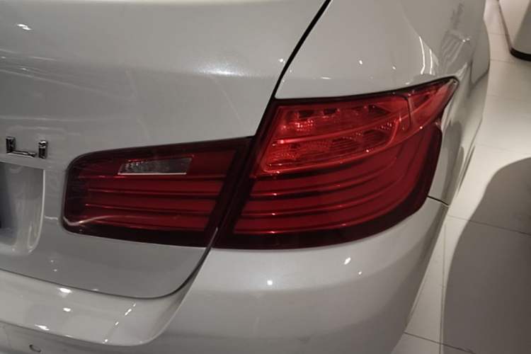Used BMW 5 Series 2014 520Li Elegant Model Right Rear Taillight