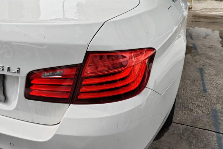 Used BMW 5 Series 2014 525Li Leading Model Right Rear Taillight