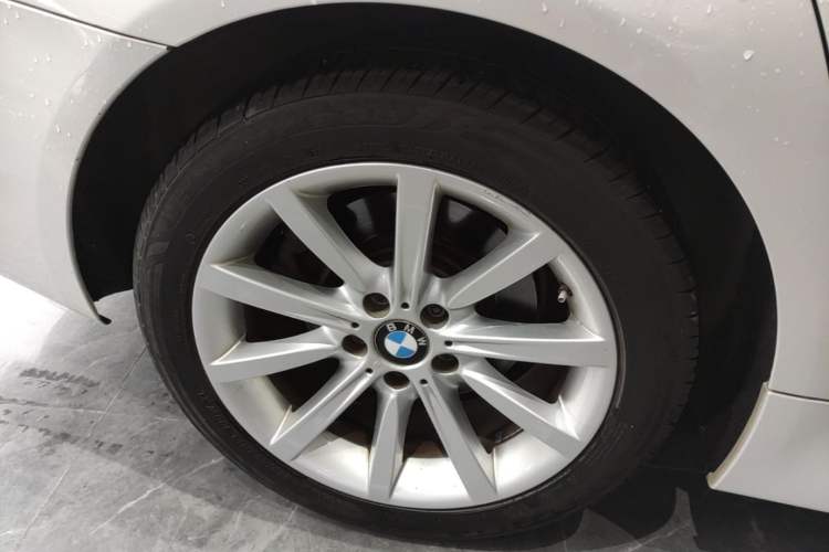 Used BMW 5 Series 2014 535Li Leading Model Right Rear Wheel Hub