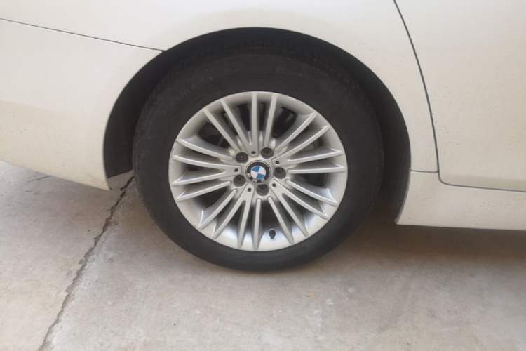 Used BMW 5 Series 2014 525Li Leading Model Right Rear Wheel Hub