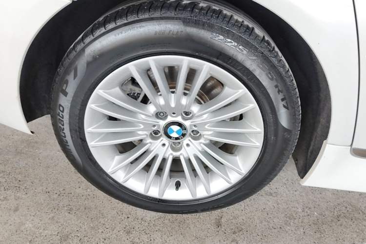 Used BMW 5 Series 2014 525Li Leading Model Right Rear Wheel Hub